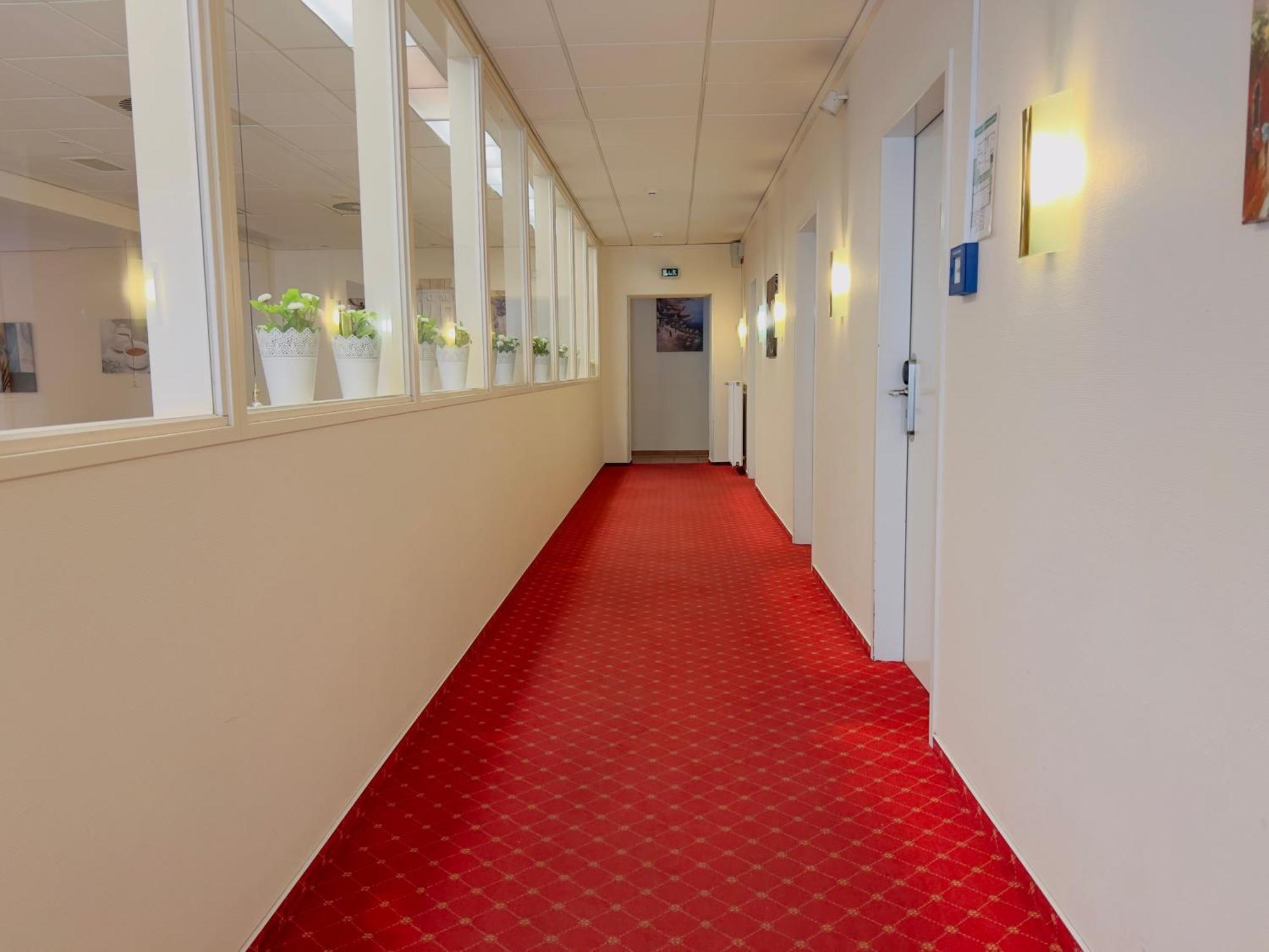 Hotel Elbbruecken 3*
