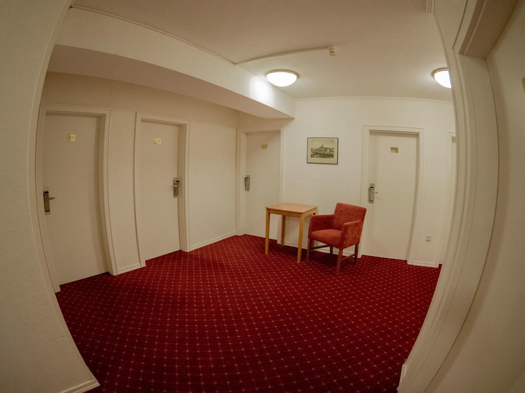 Hotel Elbbruecken 3*