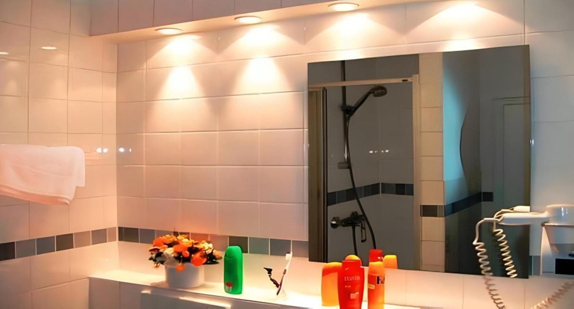 Hotel Elbbruecken 3*